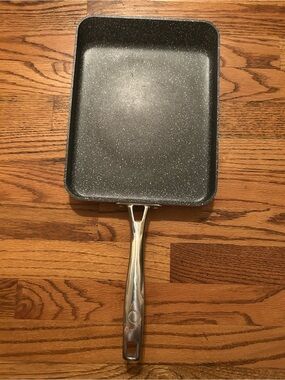 Crofton Grey White Black 11 Inch Rectangular Pan